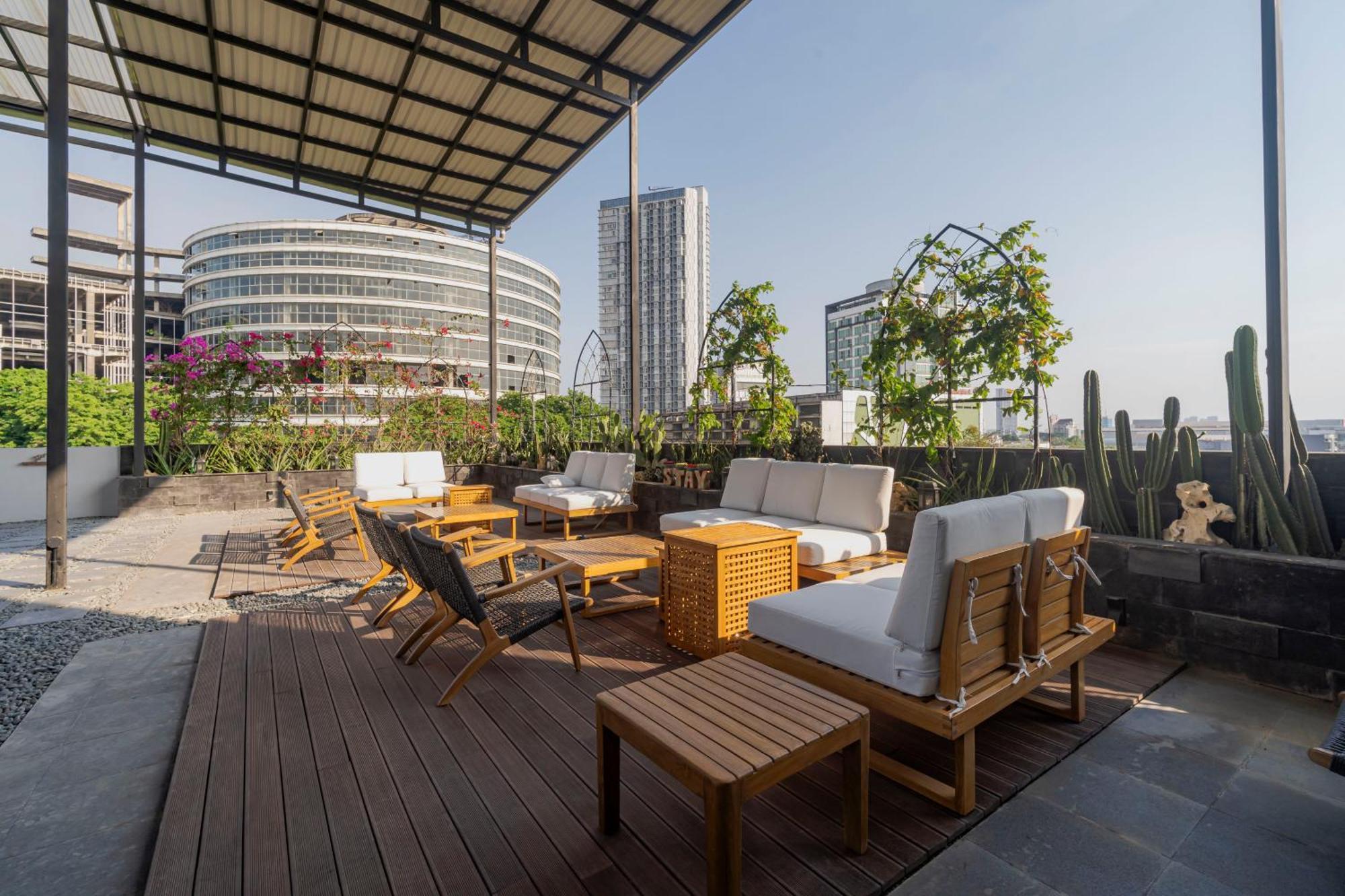 Stay.Vie Hotel Surabaya Exterior photo